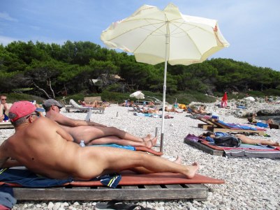 Naked croatian